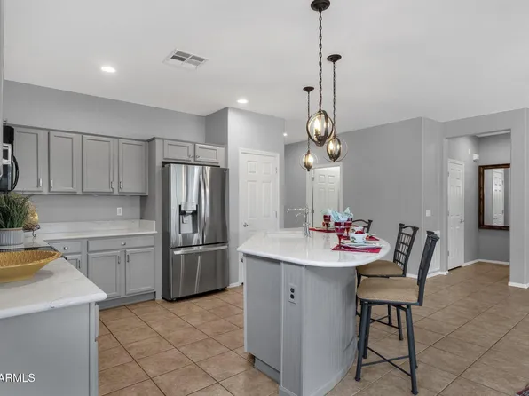 5140 S EUCALYPTUS Drive, Gilbert, AZ 85298