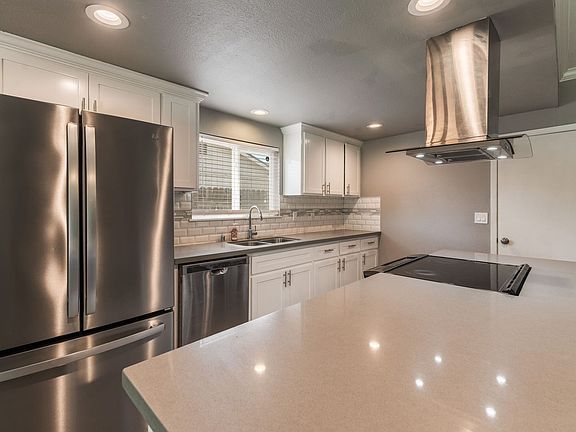 3rd image of 10222 Sunol Way