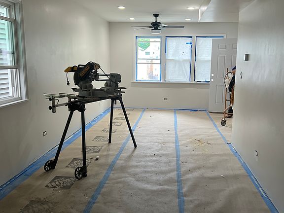 3rd image of 2821 N Campbell Ave #1F