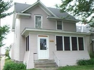 422 Fry St, Saint Paul, MN 55104