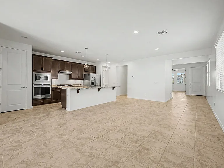 17239 W Desert Sage Dr — Photo 10