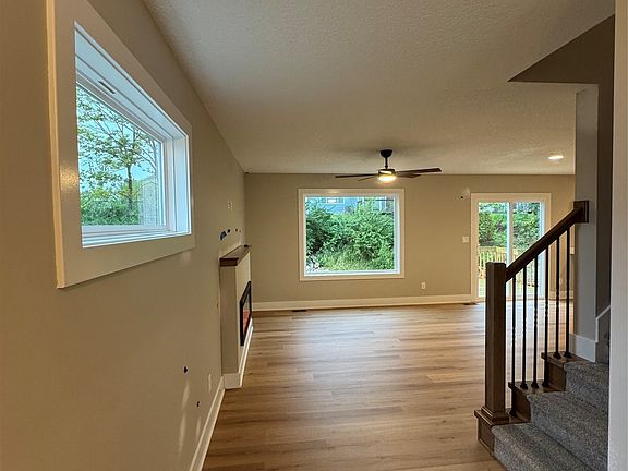 4th image of 607 W Wright Rd