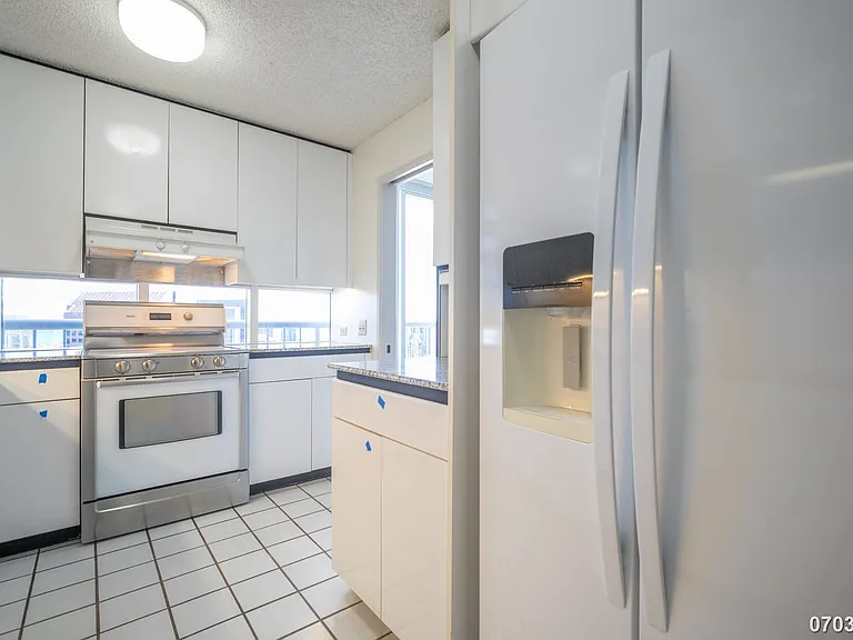 1212 Nuuanu Ave #3903 — Photo 17