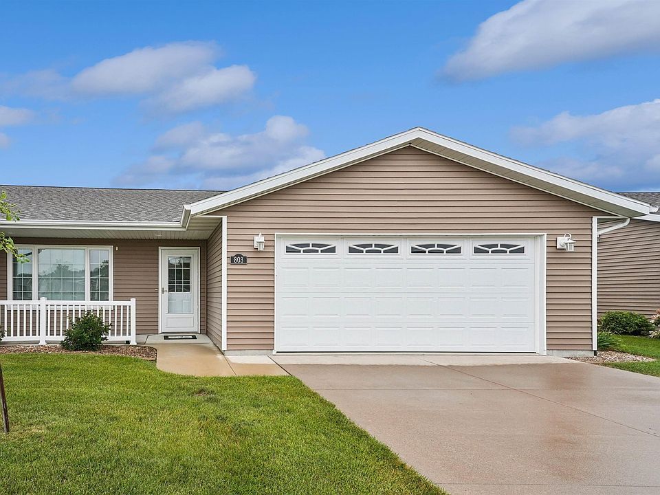 1st image of 803 Spruce Dr SW #8