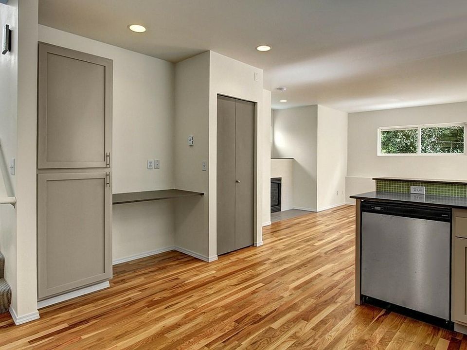 Living and Kitchen open concept