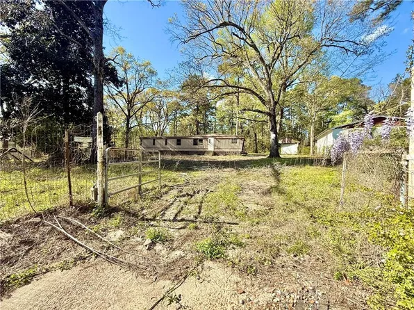 Driftwood Dr, Leesville, LA 71446