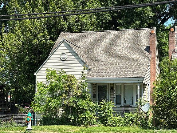 2nd image of 2000 Adams Ave
