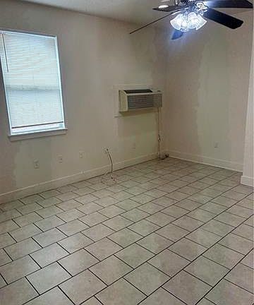 4th image of 3022 Fern St