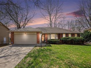 8411 W 87th St, Overland Park, KS 66212