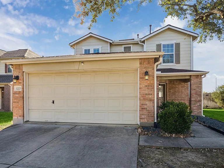 12223 Windsor Bay Ct — Photo 1