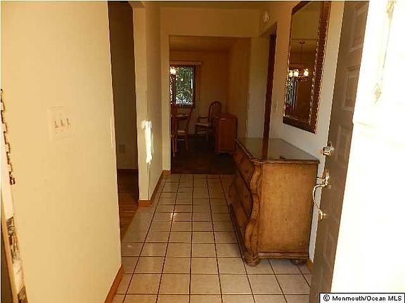 5th image of 3168 Peddie St