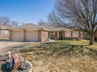 1011 Shelley Dr, Canyon, TX 79015
