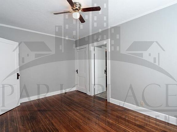 4th image of 3621 Salem St #A