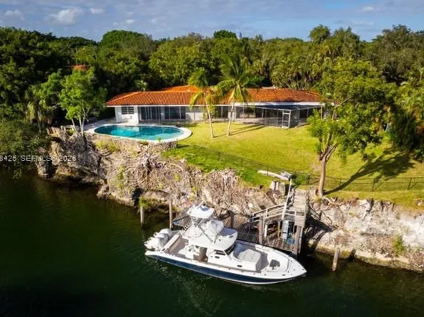 230 Edgewater Dr, Coral Gables, FL 33133