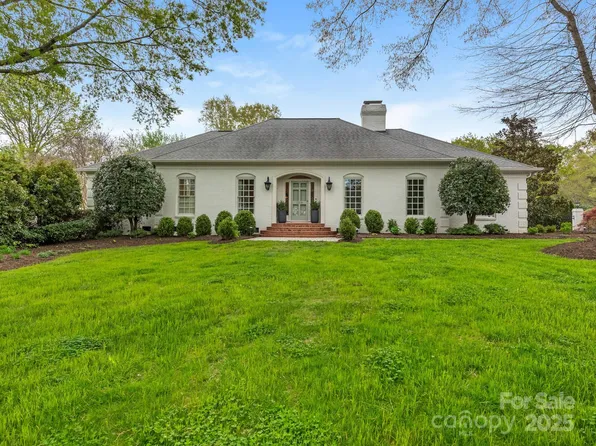 2219 Richardson Dr, Charlotte, NC 28211