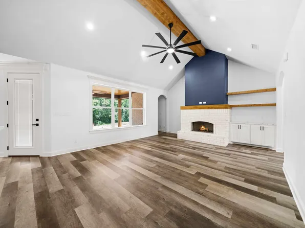 17124 Fountain Cir, Flint, TX 75762