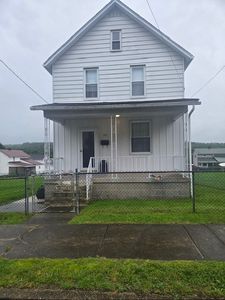 134 E Harvey Ave, Masontown, PA, 15461