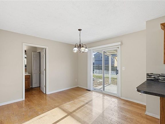 3rd image of 316 S Ghost Creek Cir