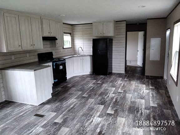 4th image of 112 Old Tavern Ln #112