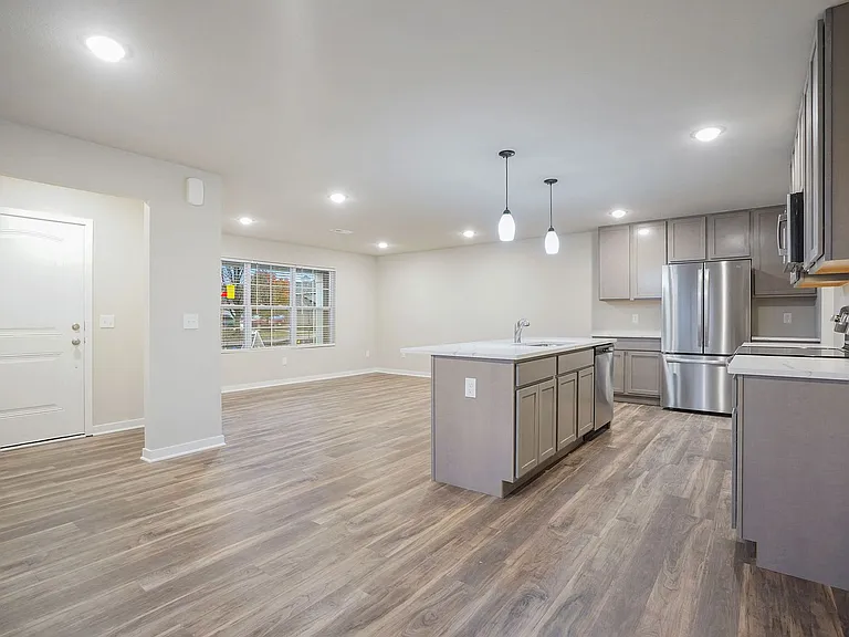 834 Winchester St — Photo 11