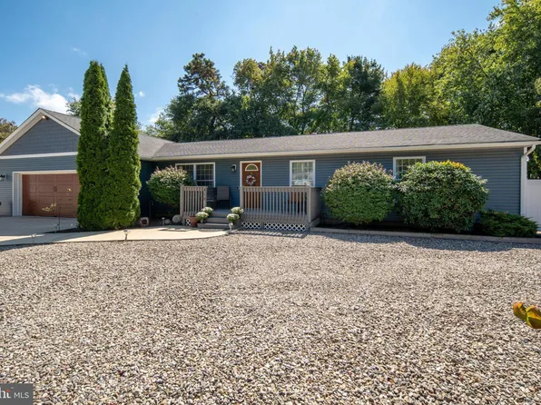 419 Chestnut Dr, Lanoka Harbor, NJ 08734