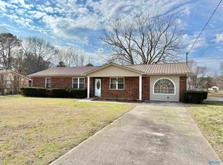 385 Floyd Dr, Boaz, AL 35957