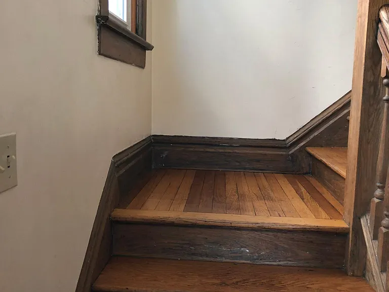 456 E School St — Photo 13