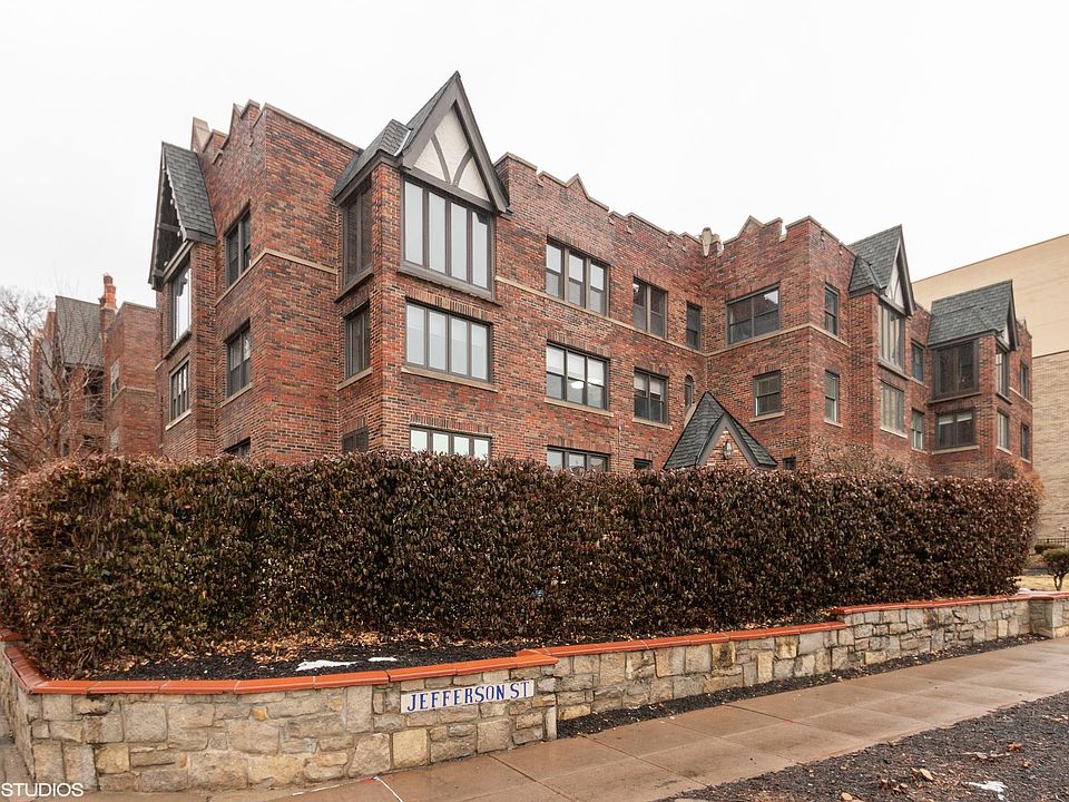 1st image of 700 W 48th St APT 303