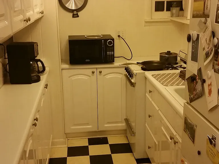 1036 Los Angeles Ave NE #3 — Photo 8