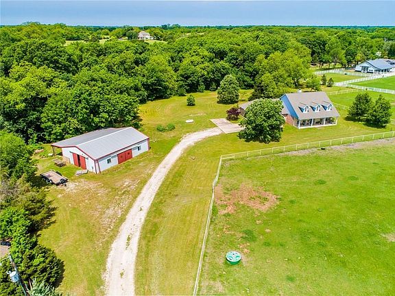 3rd image of 6077 County Road 161