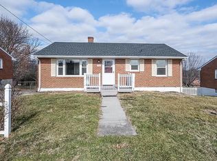5223 Victoria St NW #B, Roanoke, VA 24017