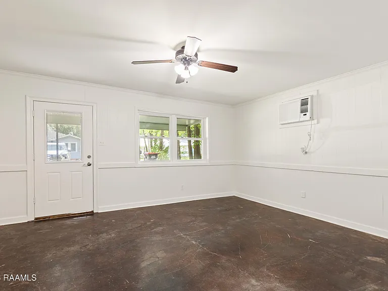 133 Woodrow St #A — Photo 7