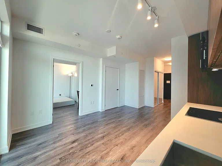 117 Broadway Ave #2712 — Photo 3