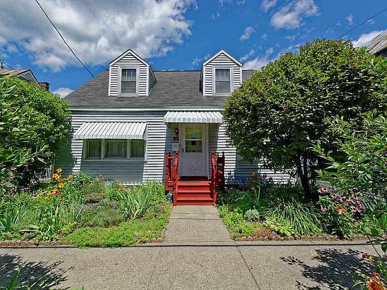 201 Washington St #1