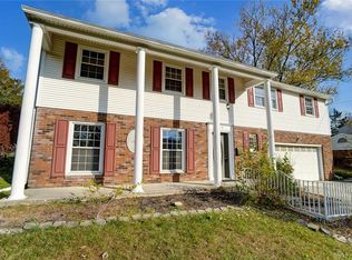 818 Torrence Dr, Springfield, OH 45503