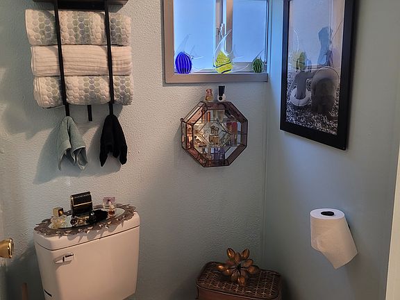 3rd image of 1803 SE 14th St #2