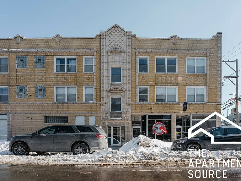 1555 N Mohawk St #3 — Photo 6