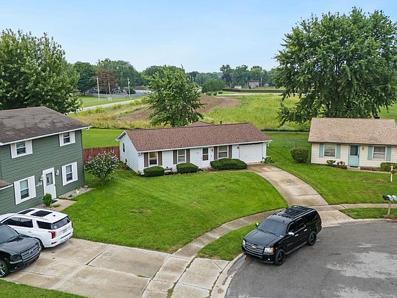 3rd image of 8422 Harwick Ct
