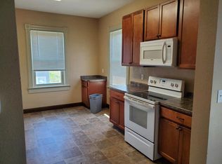 1124 N 14th St, Milwaukee, WI 53233