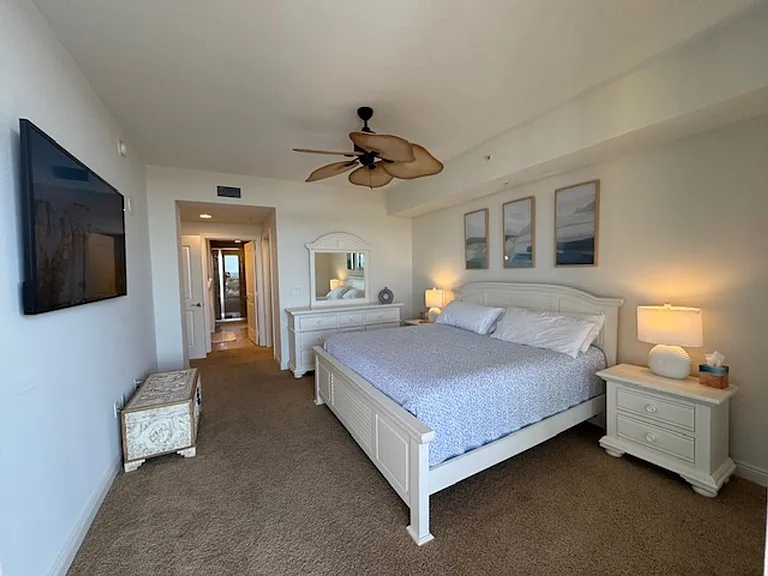 5781 Cape Harbour Dr #1005 — Photo 5