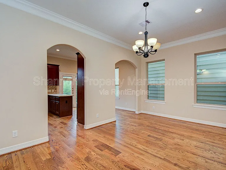 1904 Lauderdale St — Photo 4