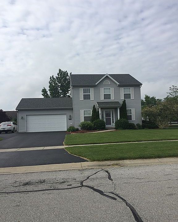 1st image of 100 Kingsbury Ave