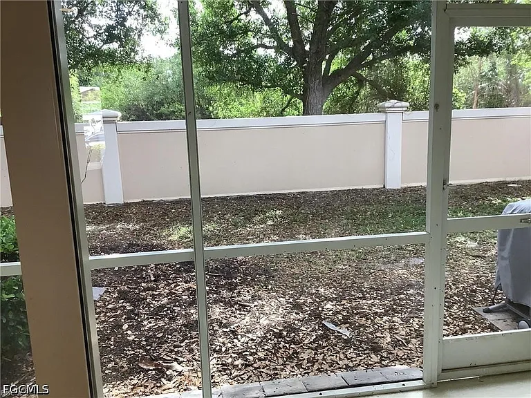 8567 Athena Ct — Photo 12