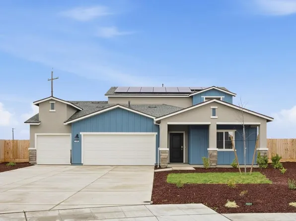 1490 W Clara Ave, Fowler, CA 93625