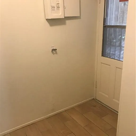 921 S Leland St — Photo 13