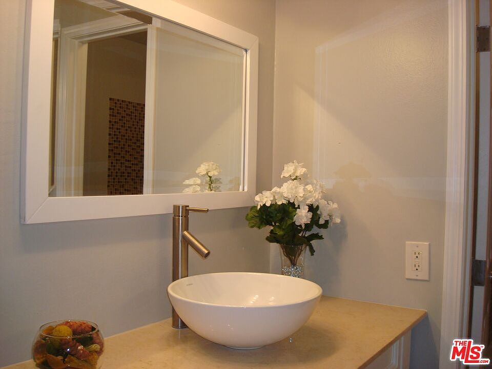 1st image of 15425 Sherman Way APT 231