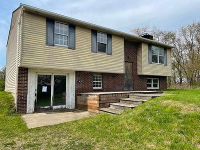 620 Markman Park Rd, Baden, PA, 15005