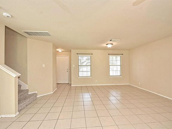 5th image of 1711 Fairweather Way