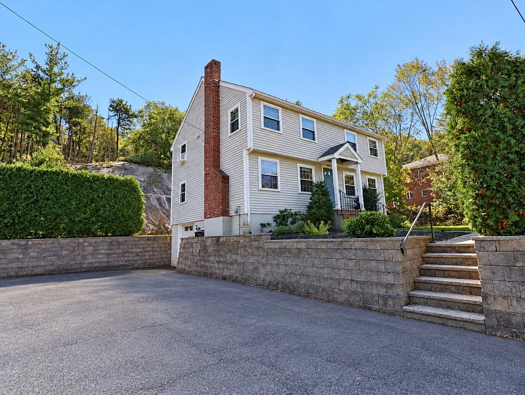 1 bed, 523 sqft, $1,200 — Photo 3
