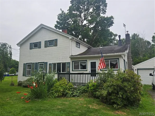 1608 N Lyndonville Rd, Lyndonville, NY 14098
